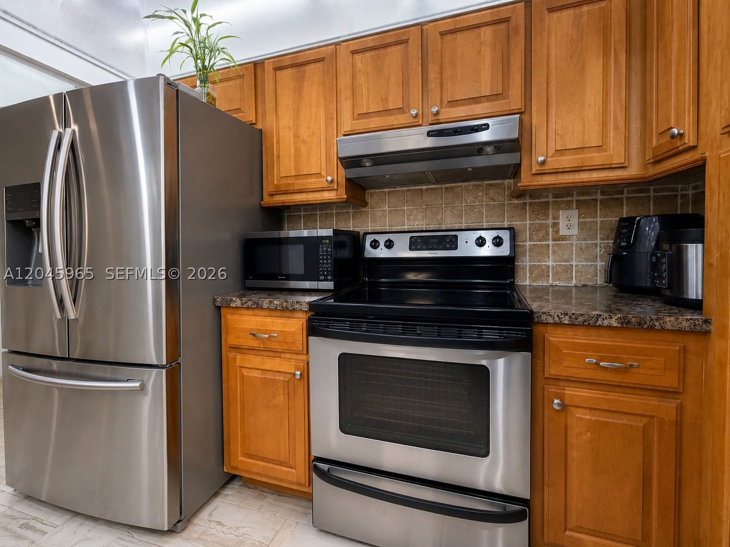 Real estate property located at 9606 1st Ct #16-S, Broward, Patios Of Oakwood Condo, Coral Springs, FL