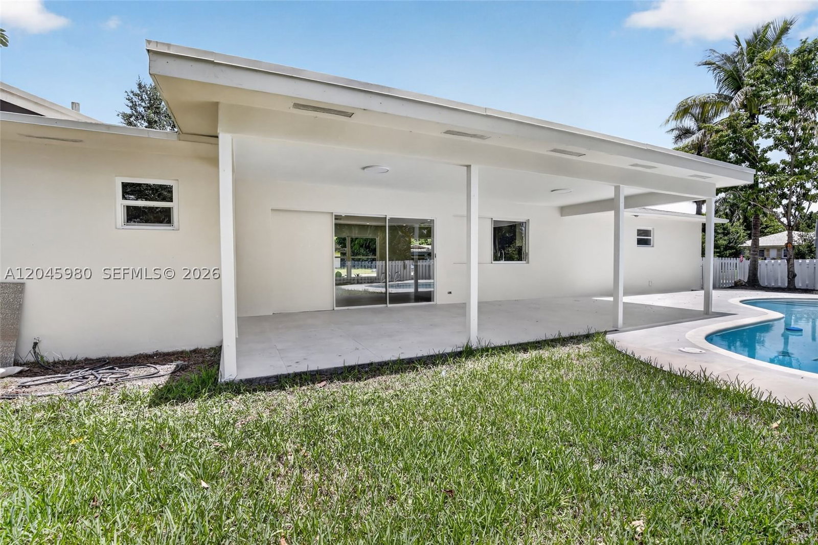 Real estate property located at 7040 8th Ct, Broward, Plantations Secluded Gard, Plantation, FL