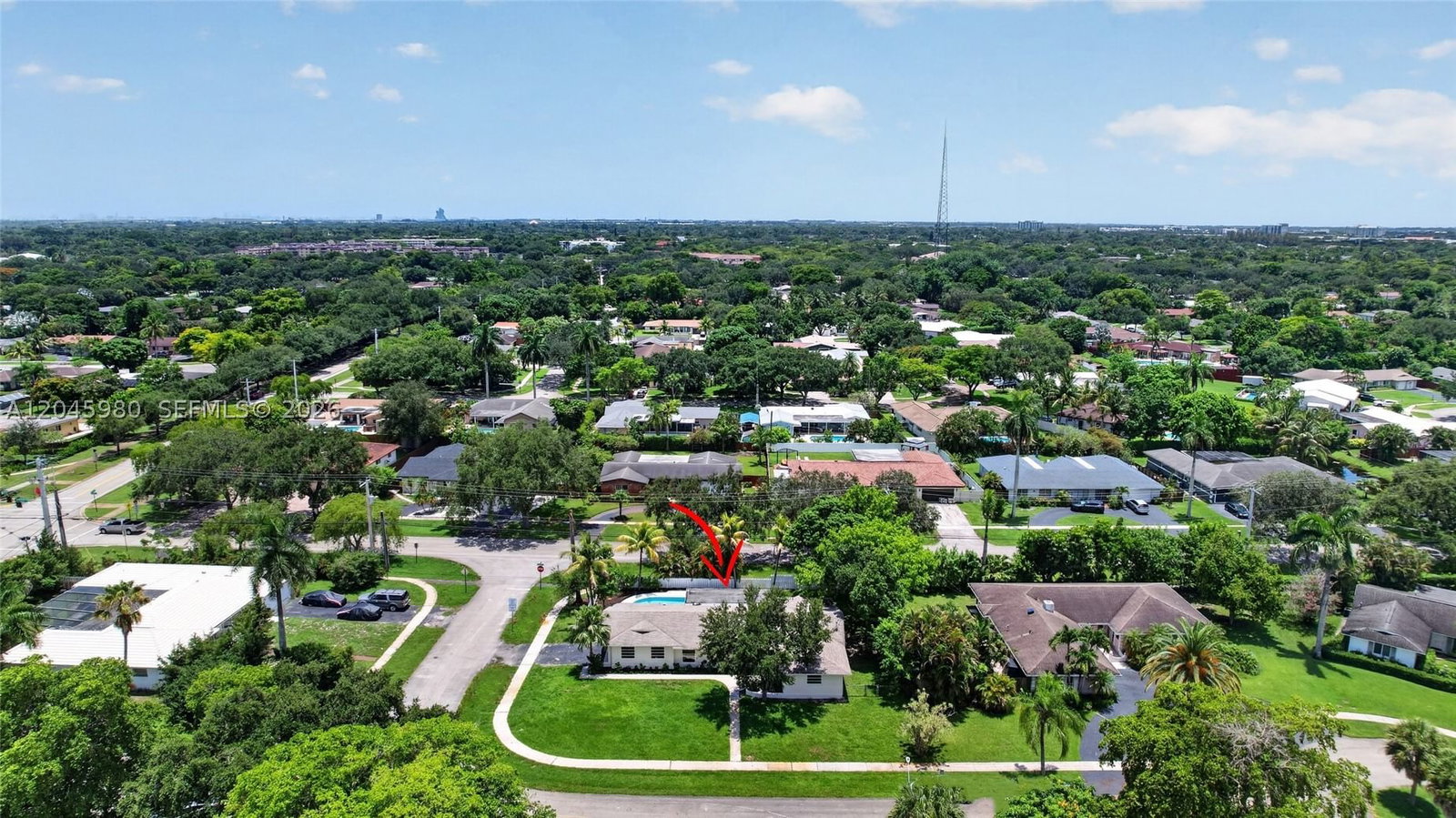 Real estate property located at 7040 8th Ct, Broward, Plantations Secluded Gard, Plantation, FL