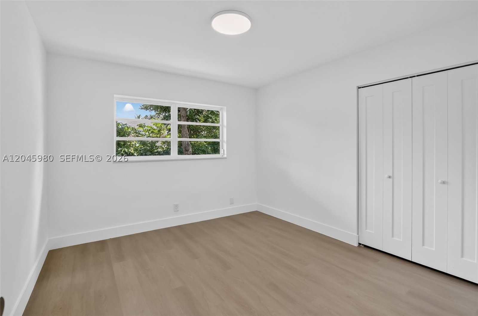 Real estate property located at 7040 8th Ct, Broward, Plantations Secluded Gard, Plantation, FL