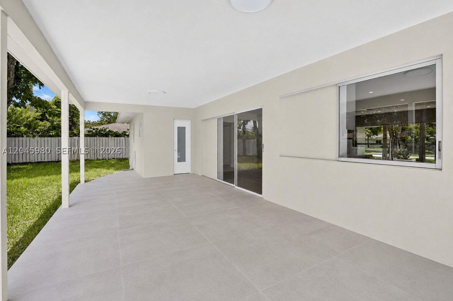 Real estate property located at 7040 8th Ct, Broward, Plantations Secluded Gard, Plantation, FL
