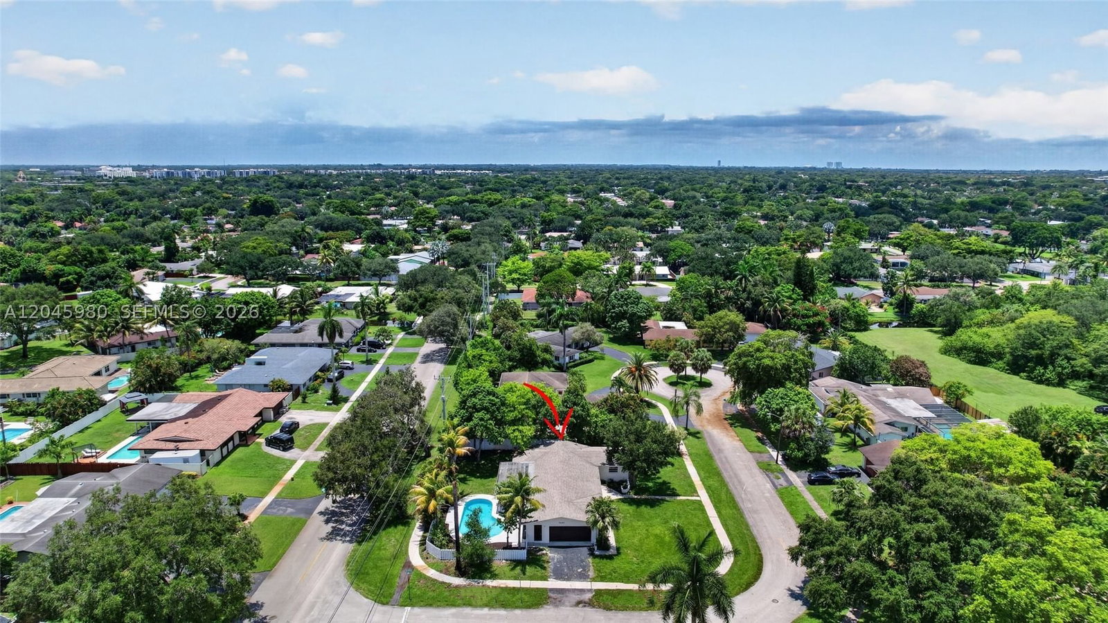 Real estate property located at 7040 8th Ct, Broward, Plantations Secluded Gard, Plantation, FL