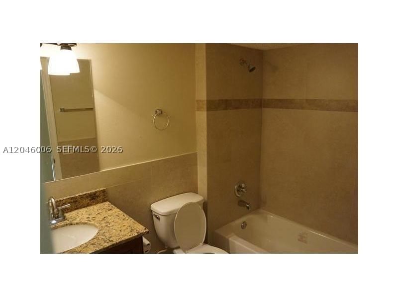 Real estate property located at 4015 Mcnab Rd D210, Broward, Windward Lakes Condo, Pompano Beach, FL