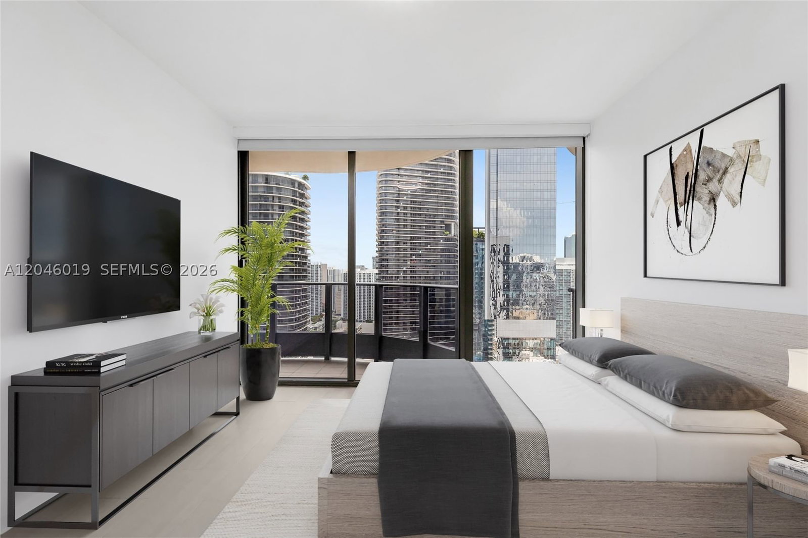 Real estate property located at 1000 Brickell Plz #4015, Miami-dade, Brickell Flatiron Condo, Miami, FL