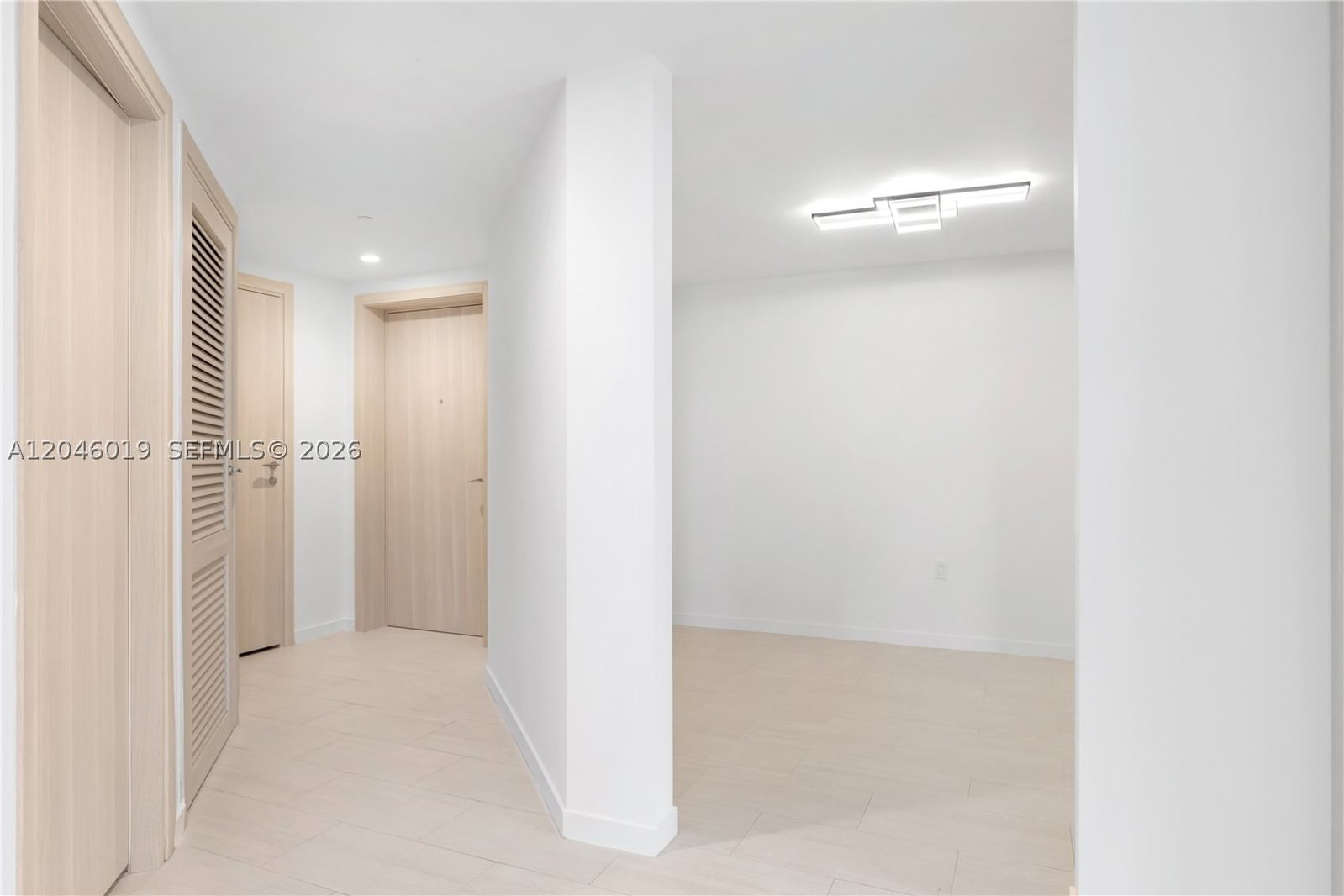 Real estate property located at 1000 Brickell Plz #4015, Miami-dade, Brickell Flatiron Condo, Miami, FL