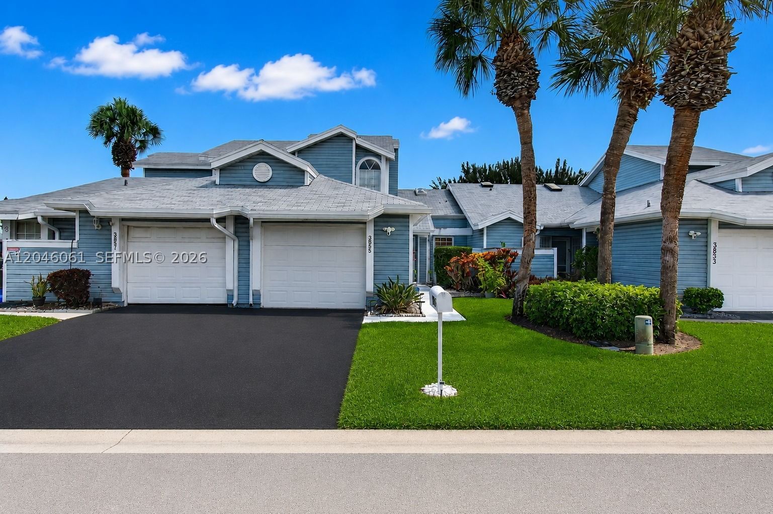 Real estate property located at 3855 Island Club Cir, Palm Beach, Island Club, Lake Worth, FL