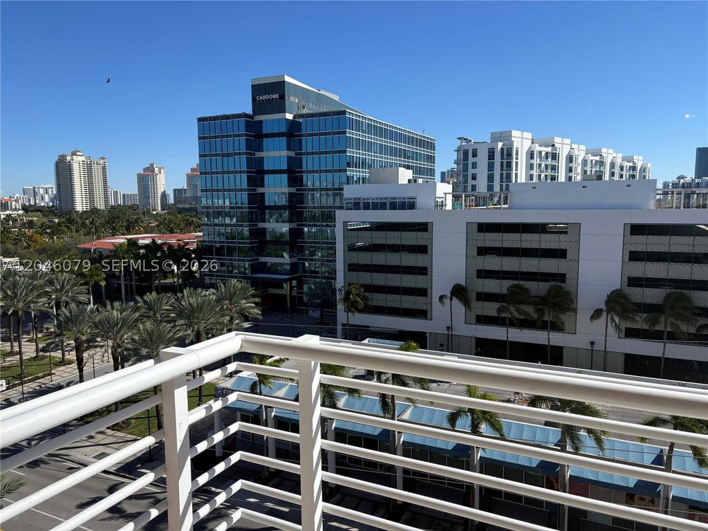Real estate property located at 18800 29 Ave #807, Miami-dade, Venture At Aventura East, Aventura, FL