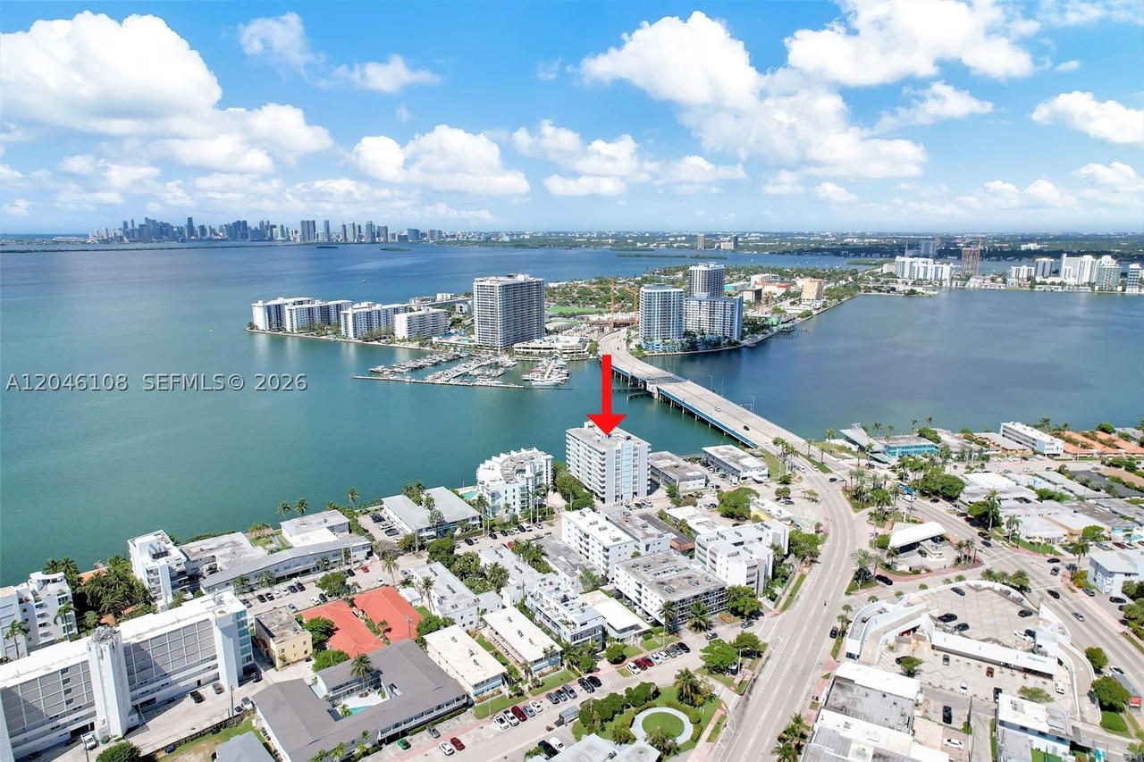 Real estate property located at 2016 Bay Dr #808, Miami-dade, Villa Bay Vista Condo, Miami Beach, FL