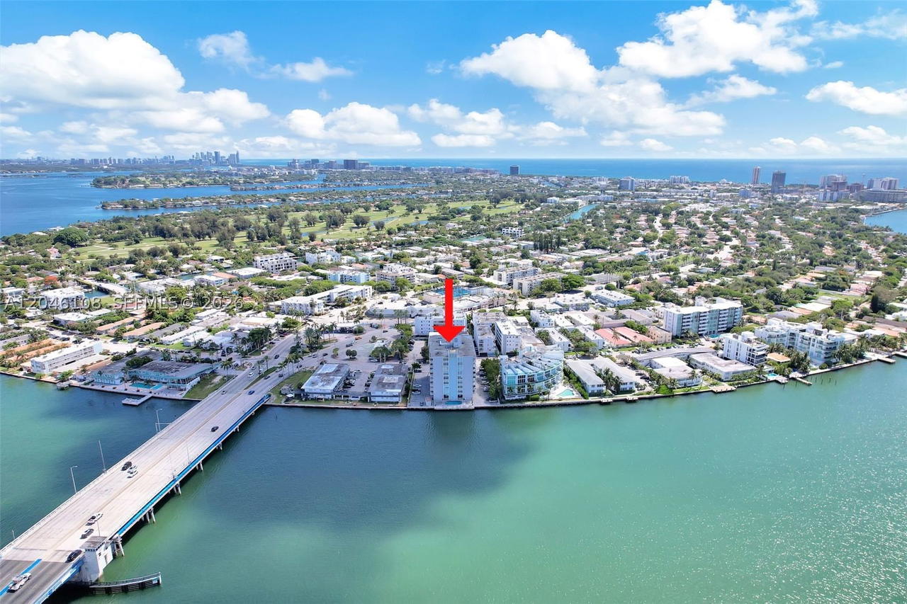 Real estate property located at 2016 Bay Dr #808, Miami-dade, Villa Bay Vista Condo, Miami Beach, FL