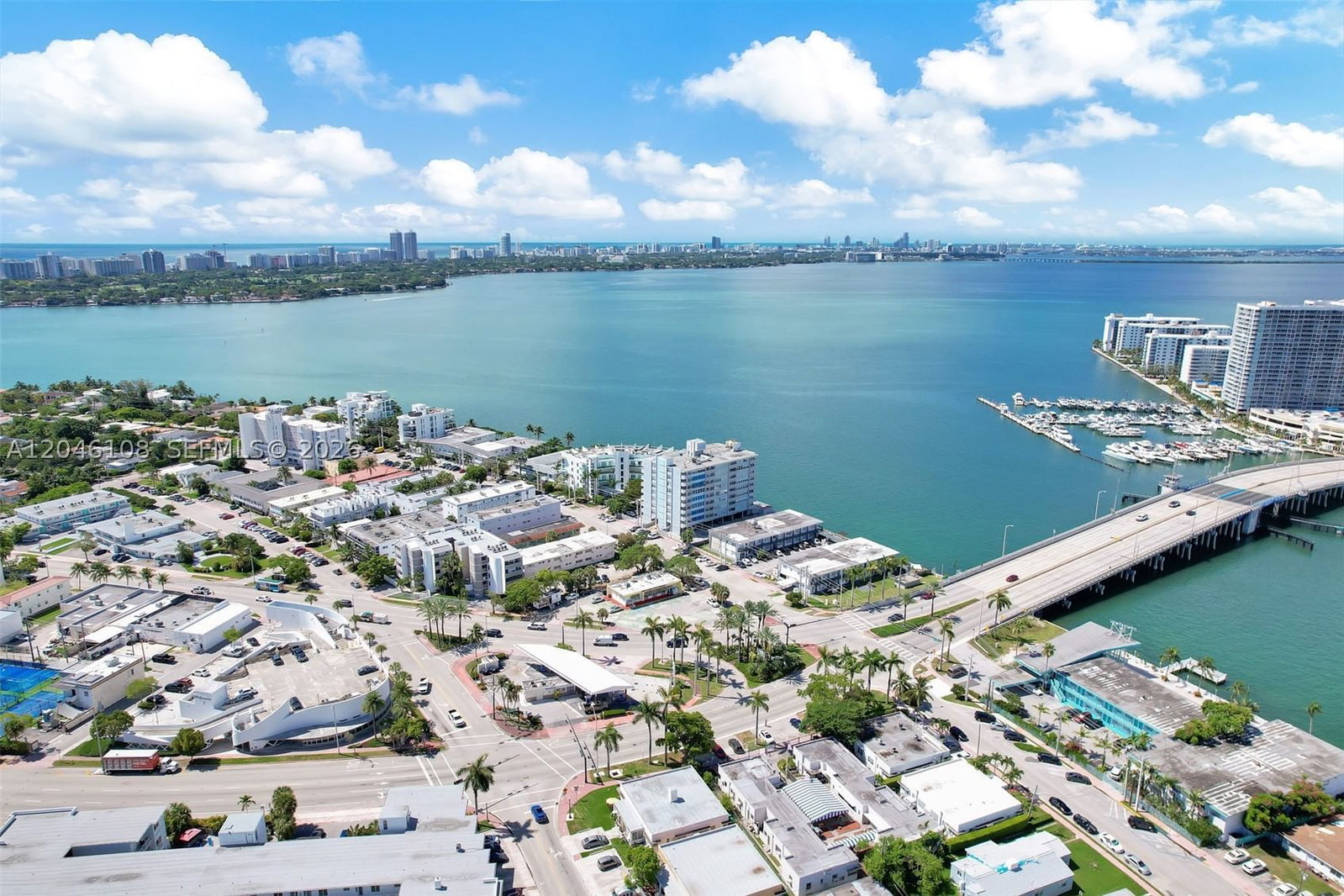 Real estate property located at 2016 Bay Dr #808, Miami-dade, Villa Bay Vista Condo, Miami Beach, FL