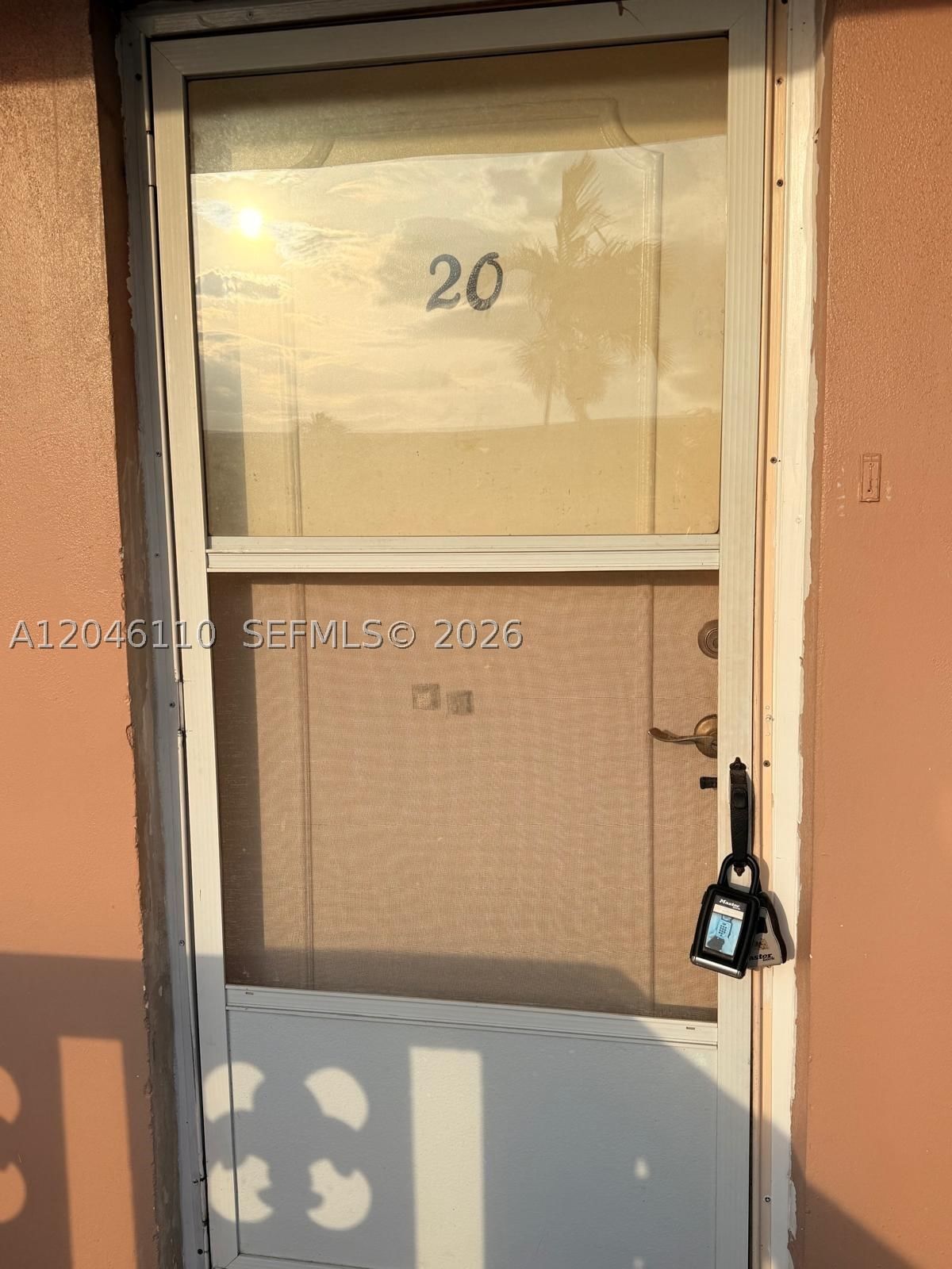 Real estate property located at 2832 Fillmore St #20, Broward, Pinewood Condo, Hollywood, FL