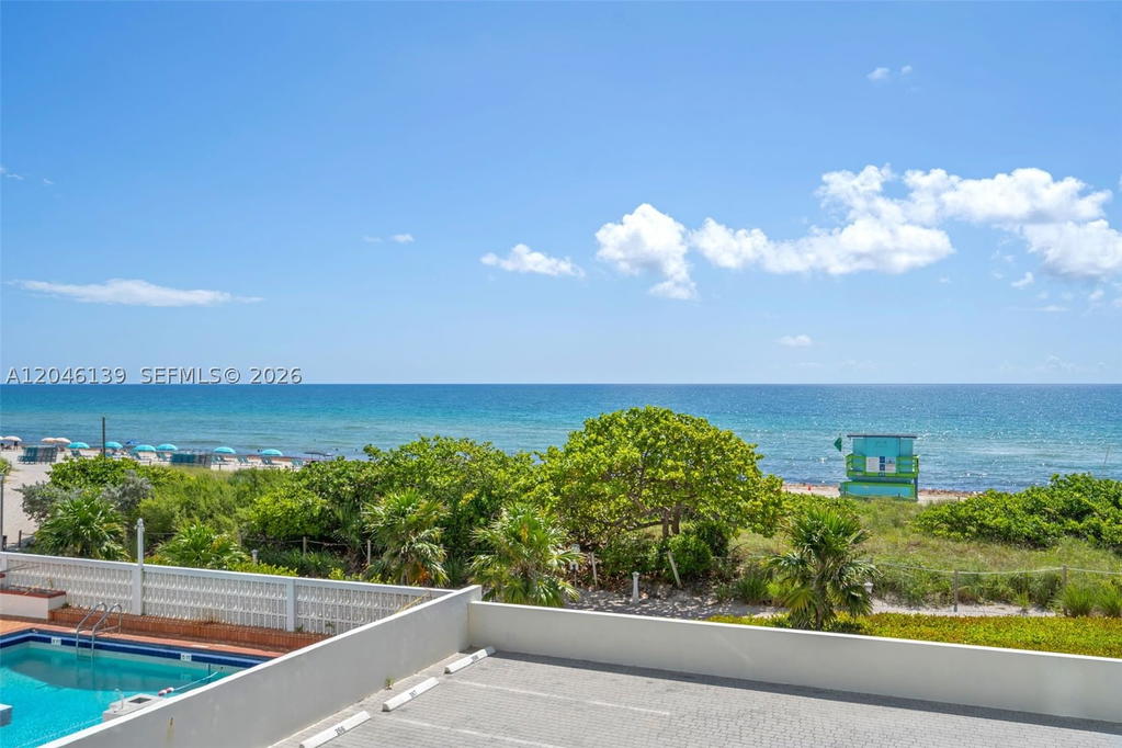 Real estate property located at 6917 Collins Ave #404, Miami-dade, The Collins Condo, Miami Beach, FL