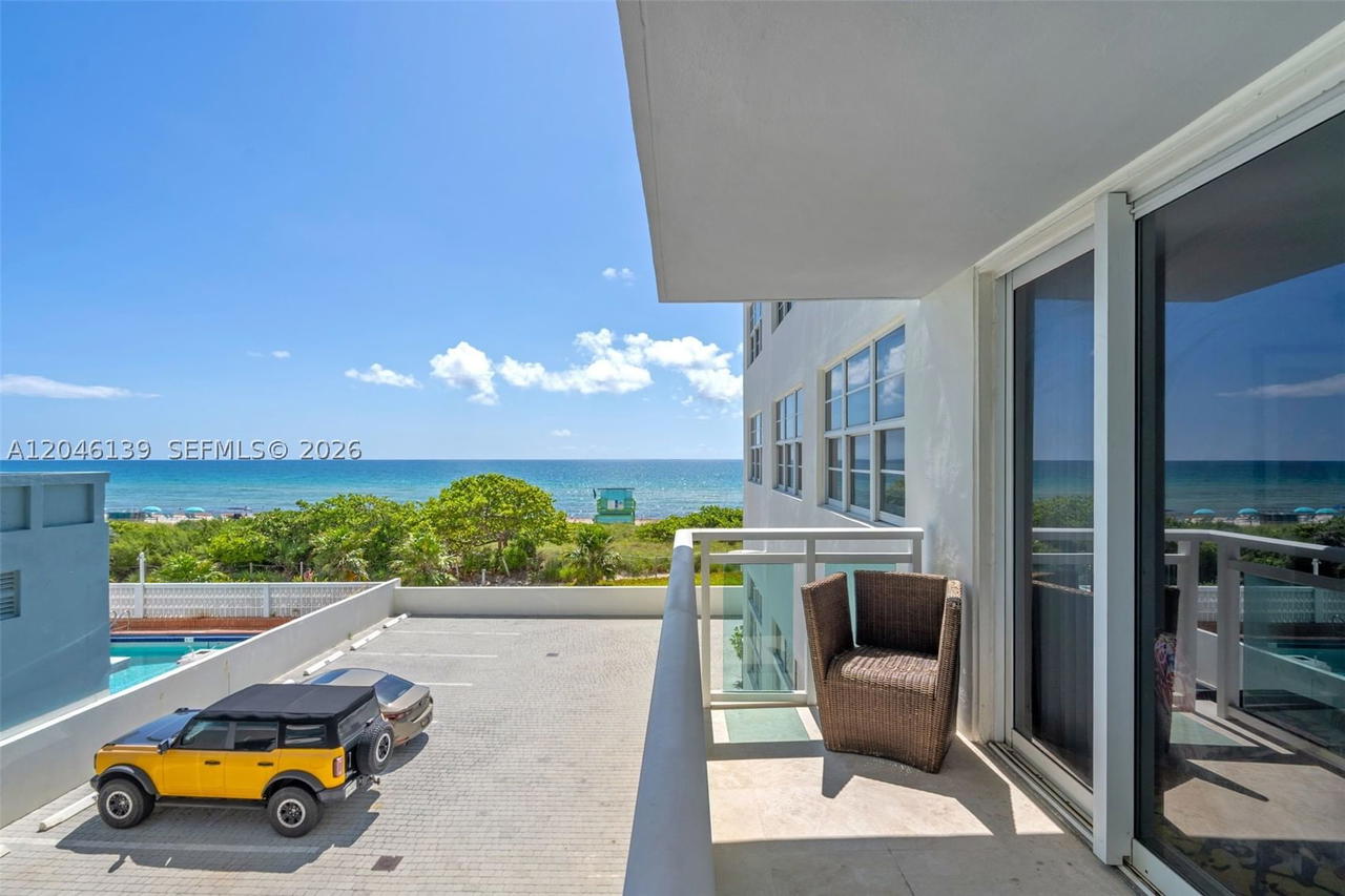Real estate property located at 6917 Collins Ave #404, Miami-dade, The Collins Condo, Miami Beach, FL