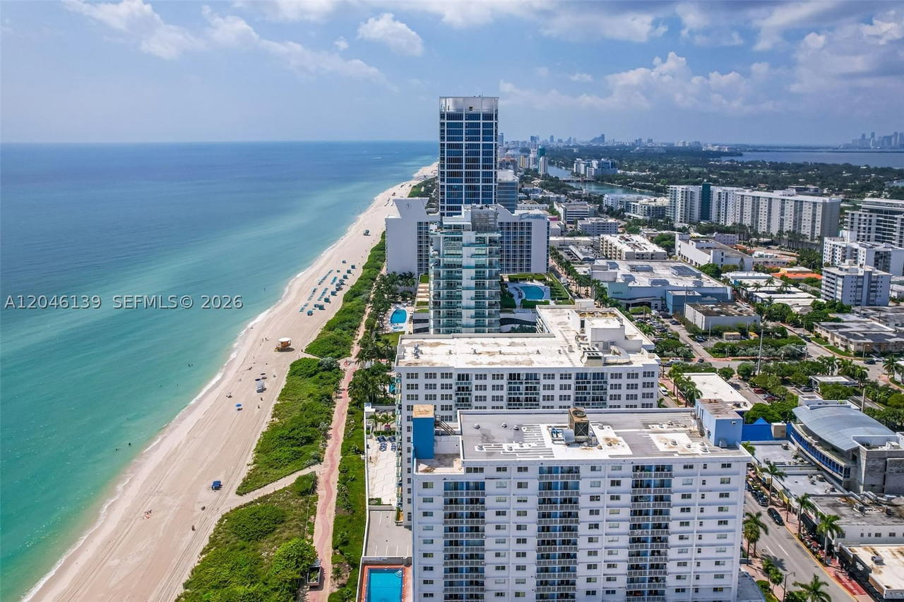 Real estate property located at 6917 Collins Ave #404, Miami-dade, The Collins Condo, Miami Beach, FL
