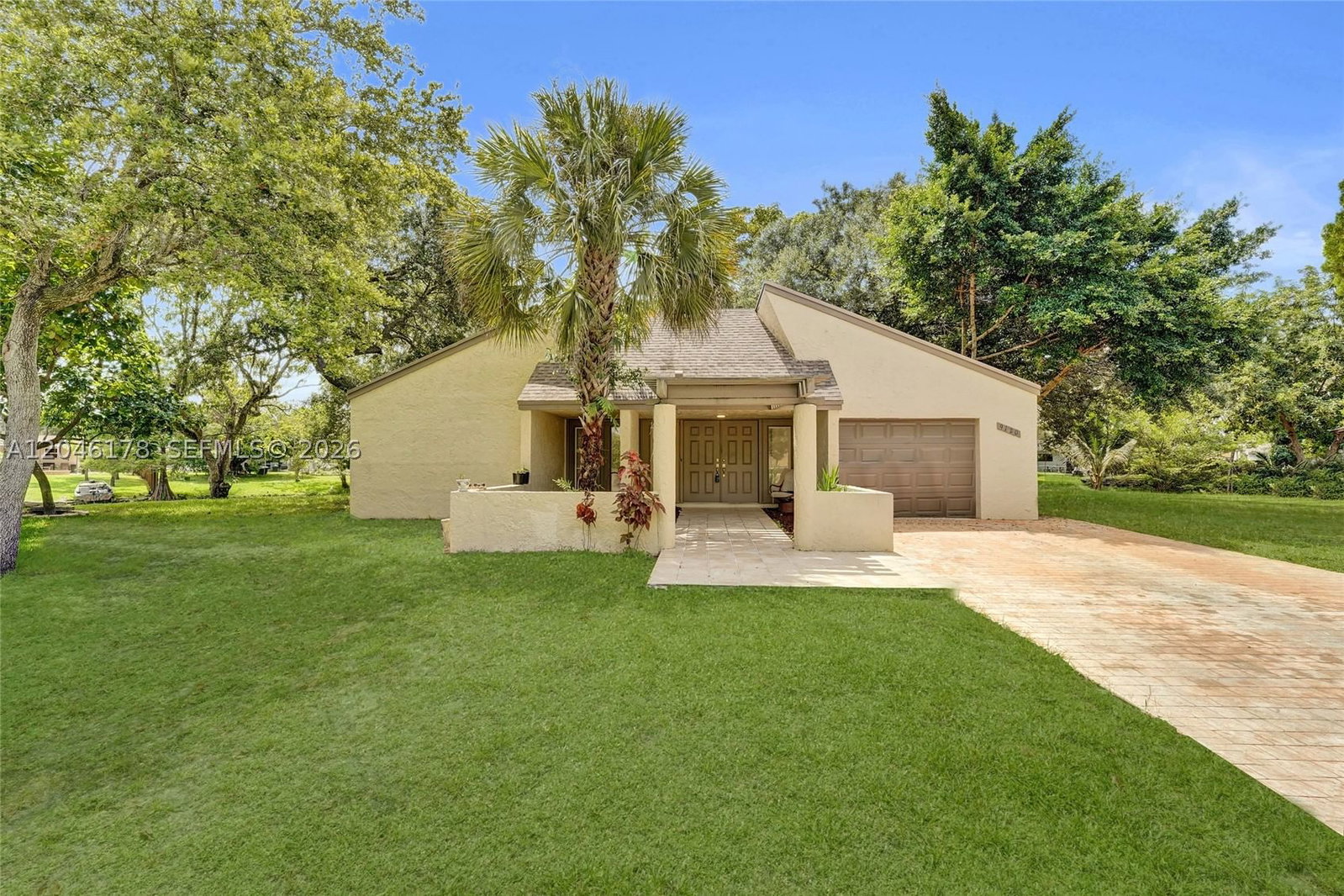 Real estate property located at 9120 49th St, Broward, Country Sec 2, Cooper City, FL