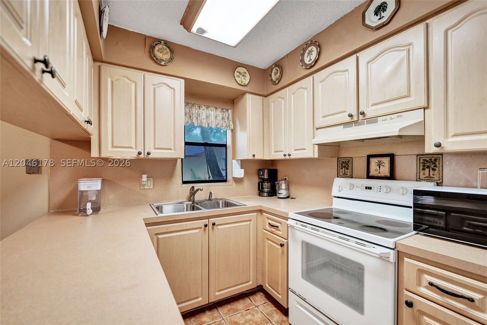 Real estate property located at 9120 49th St, Broward, Country Sec 2, Cooper City, FL