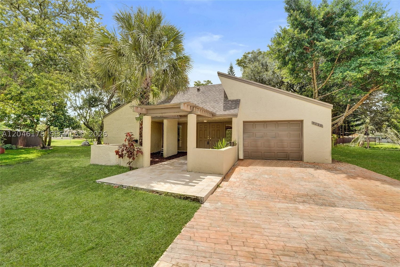 Real estate property located at 9120 49th St, Broward, Country Sec 2, Cooper City, FL