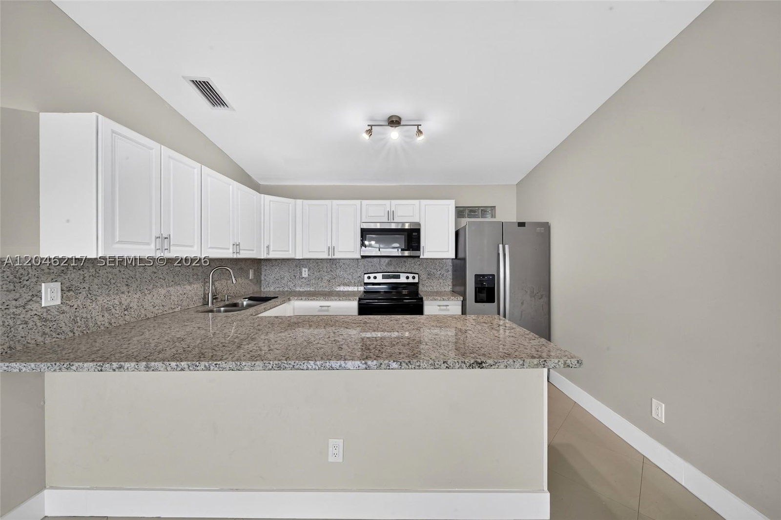 Real estate property located at 17501 142nd Ct, Miami-dade, Weitzer Serena Lakes West, Miami, FL