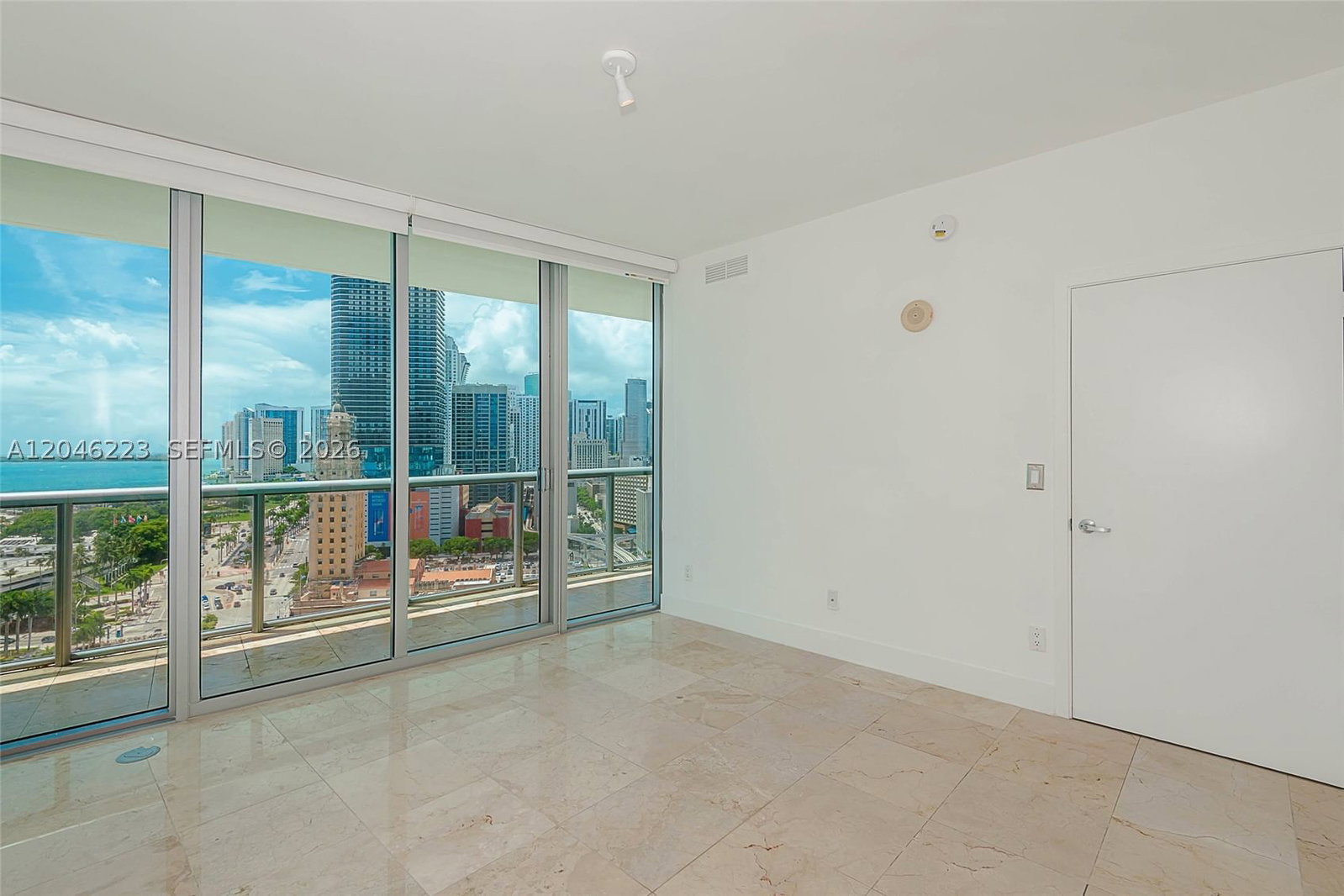 Real estate property located at 888 Biscayne Blvd #2002, Miami-dade, Marina Blue Condo, Miami, FL