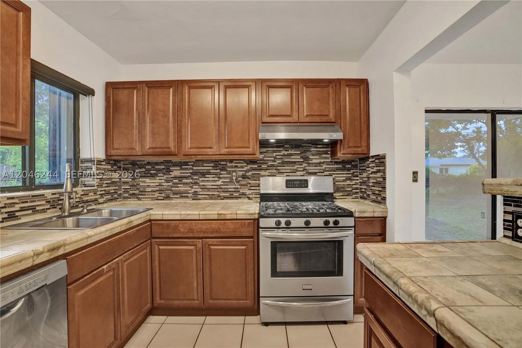 Real estate property located at 15551 101st Ave, Miami-dade, Fairway Estates Sec Two, Miami, FL