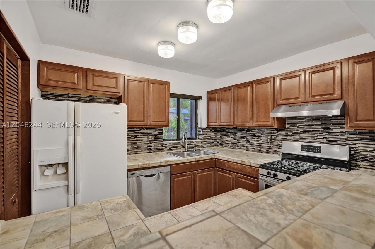 Real estate property located at 15551 101st Ave, Miami-dade, Fairway Estates Sec Two, Miami, FL
