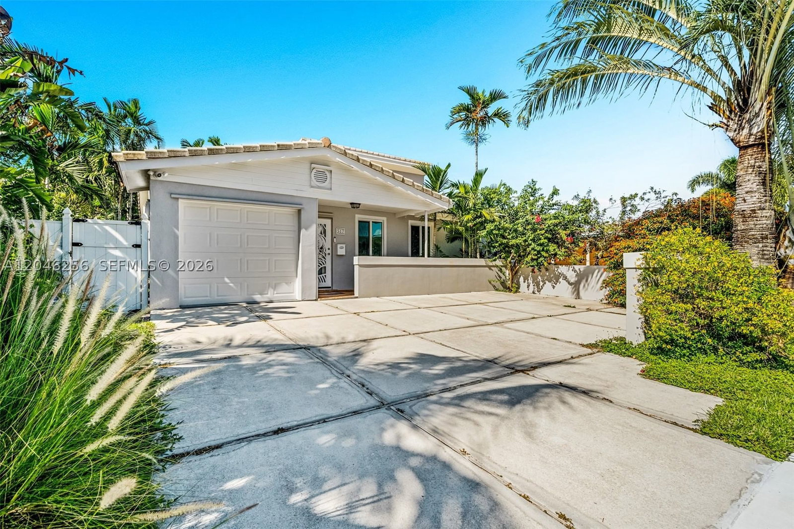 Real estate property located at 517 2nd Pl, Broward, Royal Palm Vista, Dania Beach, FL