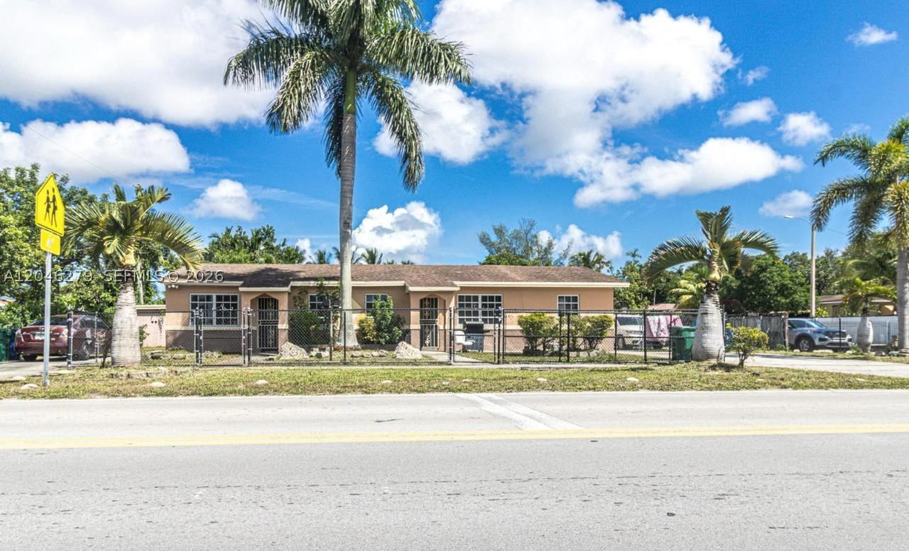 Real estate property located at 11401 12th Ave, Miami-dade, Lawndale 4th Addn, Miami, FL