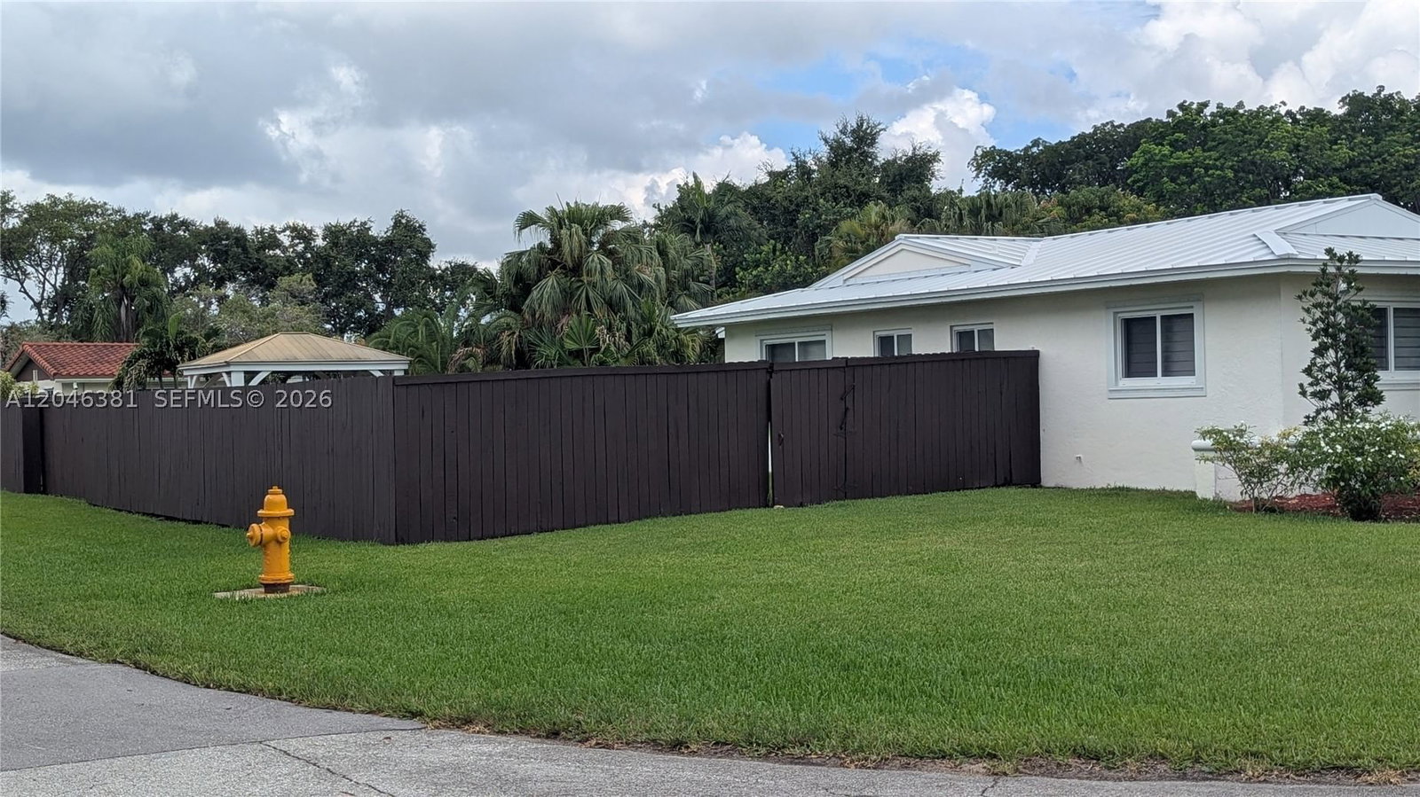 Real estate property located at 10442 114th St, Miami-dade, Pine Acres Sec 3, Miami, FL