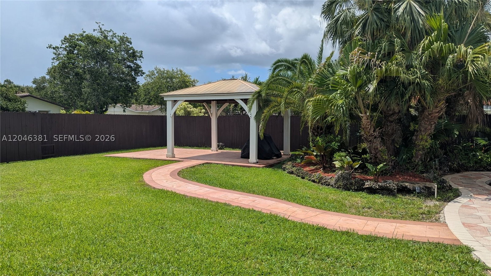 Real estate property located at 10442 114th St, Miami-dade, Pine Acres Sec 3, Miami, FL