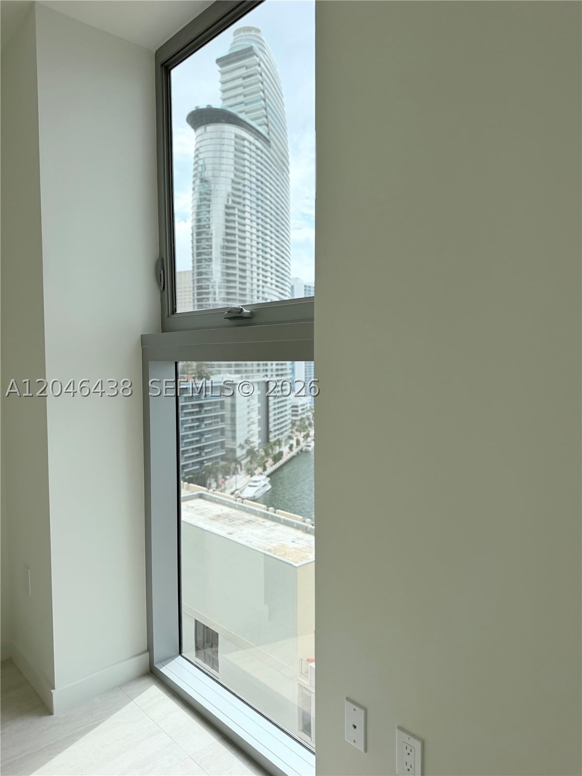 Real estate property located at 77 5th Street #1915, Miami-dade, Viceroy Residences, Miami, FL