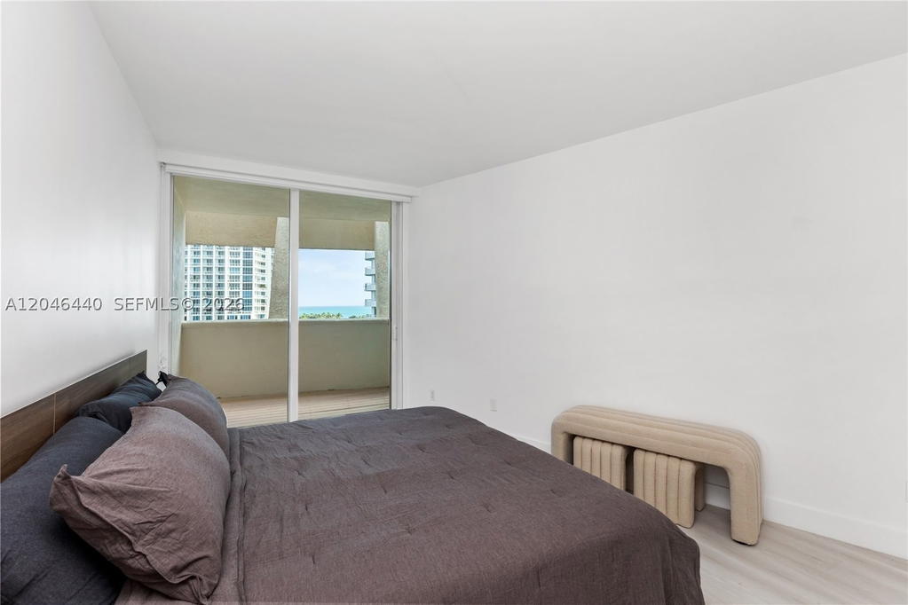 Real estate property located at 300 Pointe Dr #907, Miami-dade, Portofino Tower Condo, Miami Beach, FL