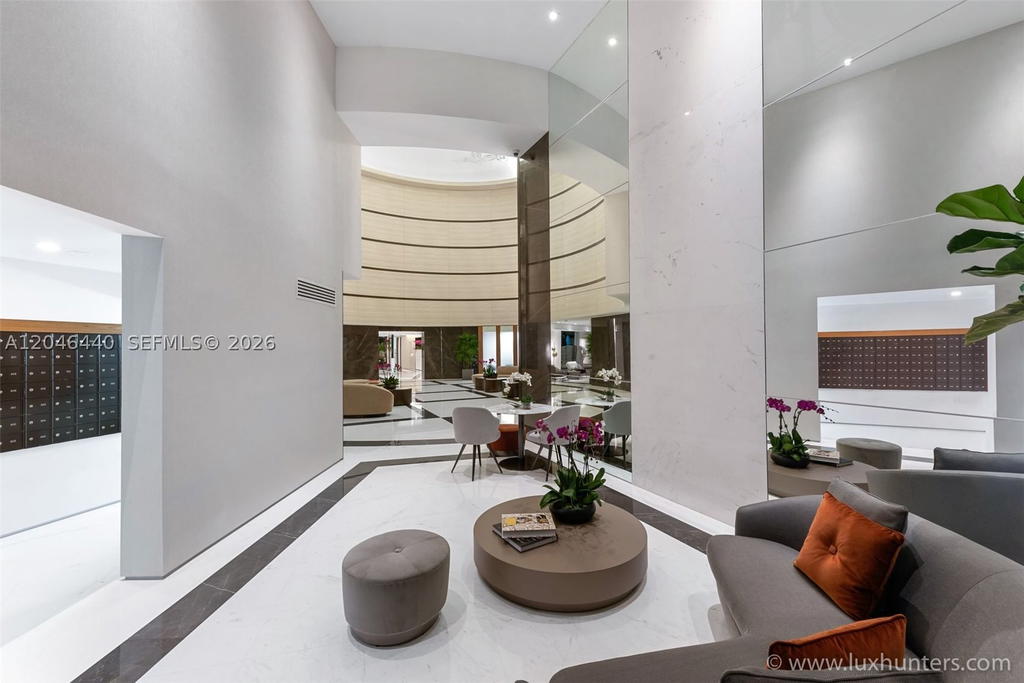 Real estate property located at 300 Pointe Dr #907, Miami-dade, Portofino Tower Condo, Miami Beach, FL