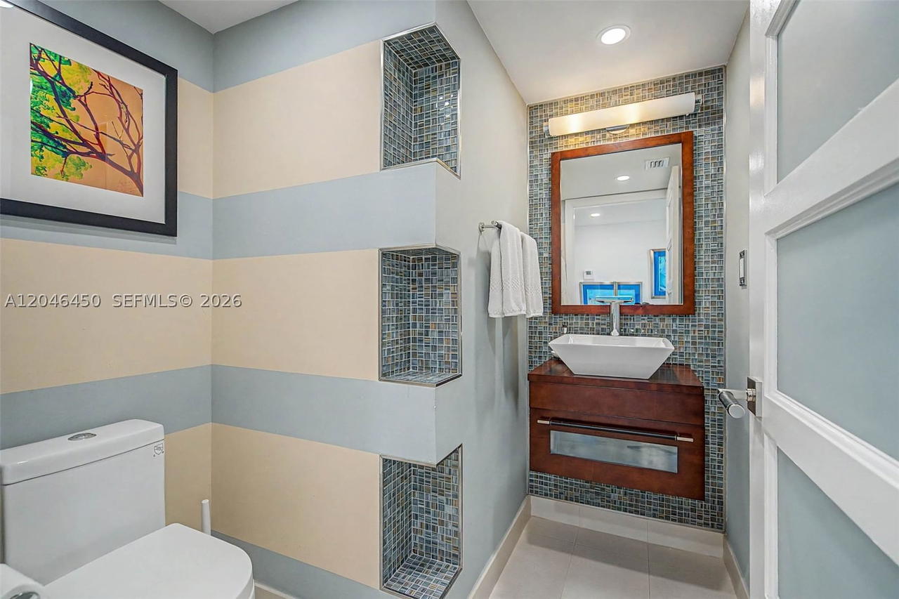 Real estate property located at 2555 Collins Ave #1814, Miami-dade, Club Atlantis Condo, Miami Beach, FL