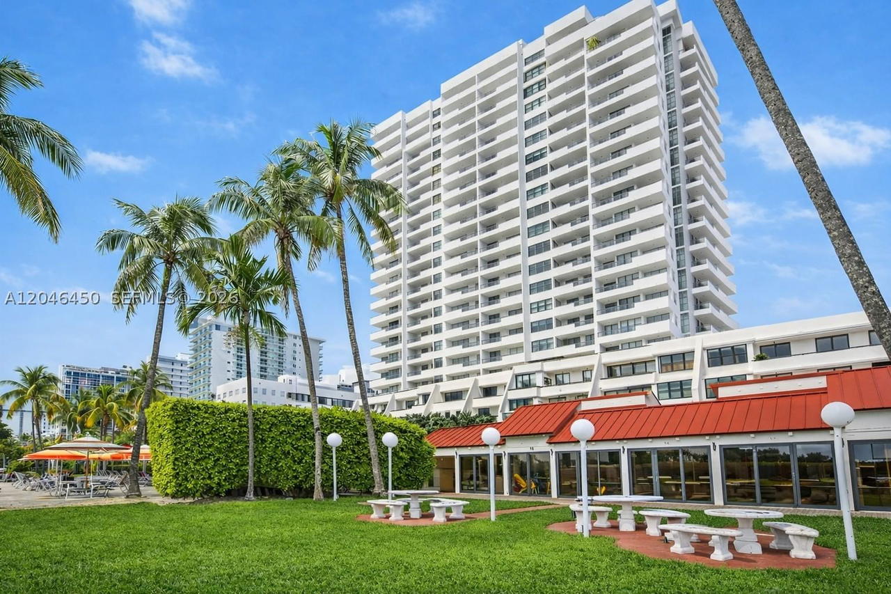 Real estate property located at 2555 Collins Ave #1814, Miami-dade, Club Atlantis Condo, Miami Beach, FL