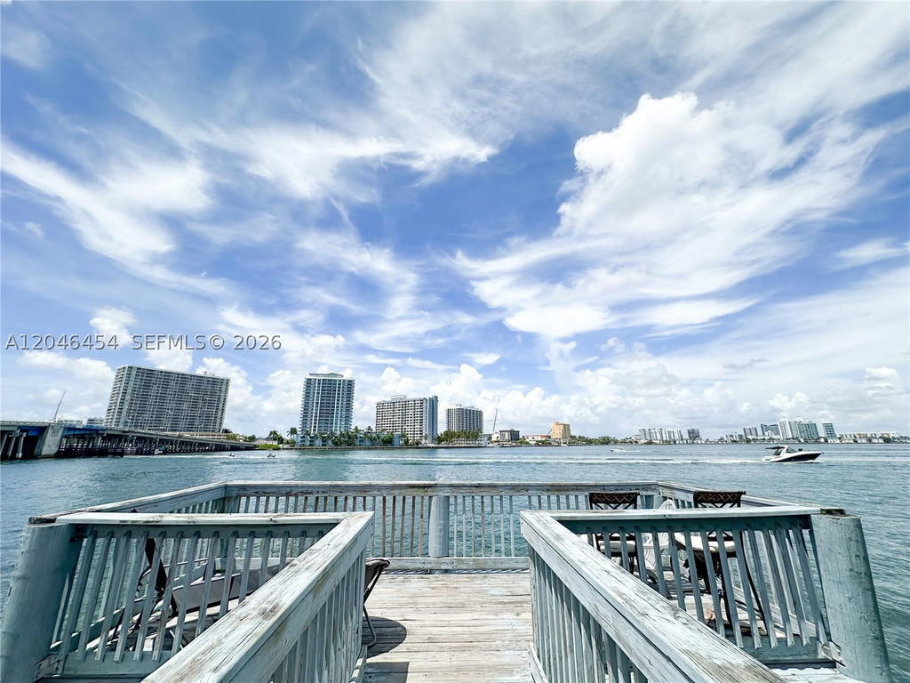 Real estate property located at 2130/2140 Bay Dr, Miami-dade, Miami Beach, FL