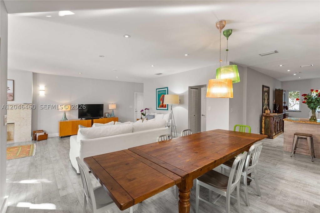 Real estate property located at 737 Alhambra Cir, Miami-dade, Coral Gables Sec B, Coral Gables, FL