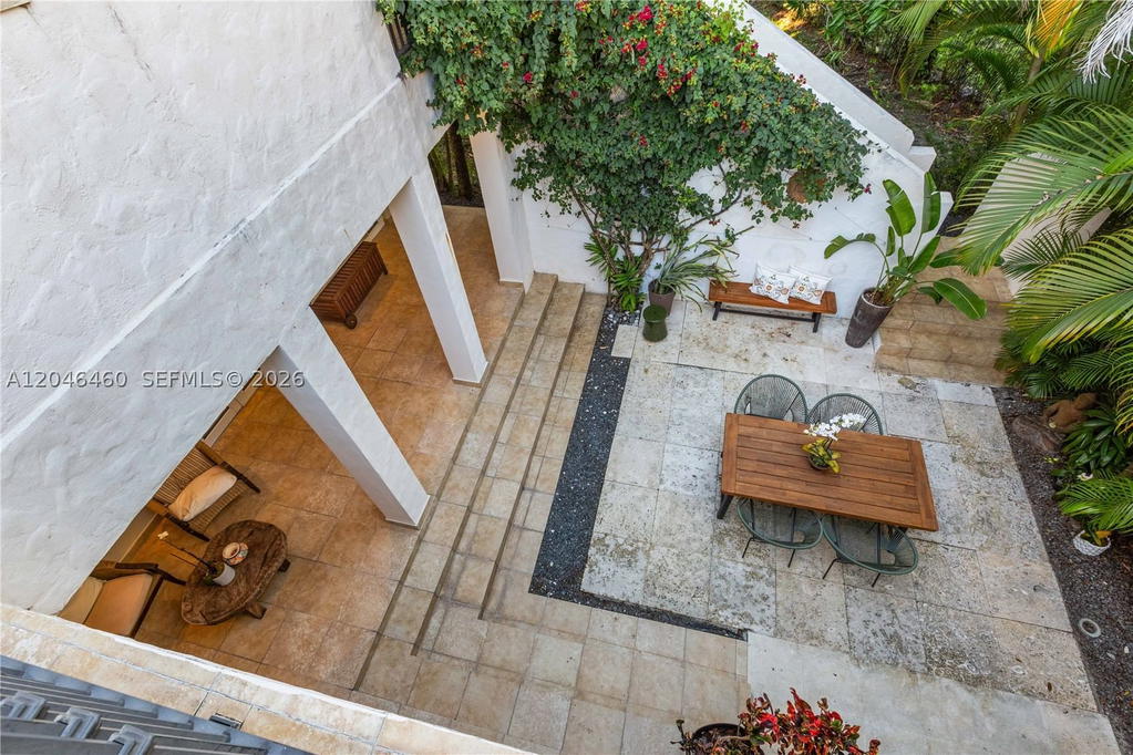 Real estate property located at 737 Alhambra Cir, Miami-dade, Coral Gables Sec B, Coral Gables, FL