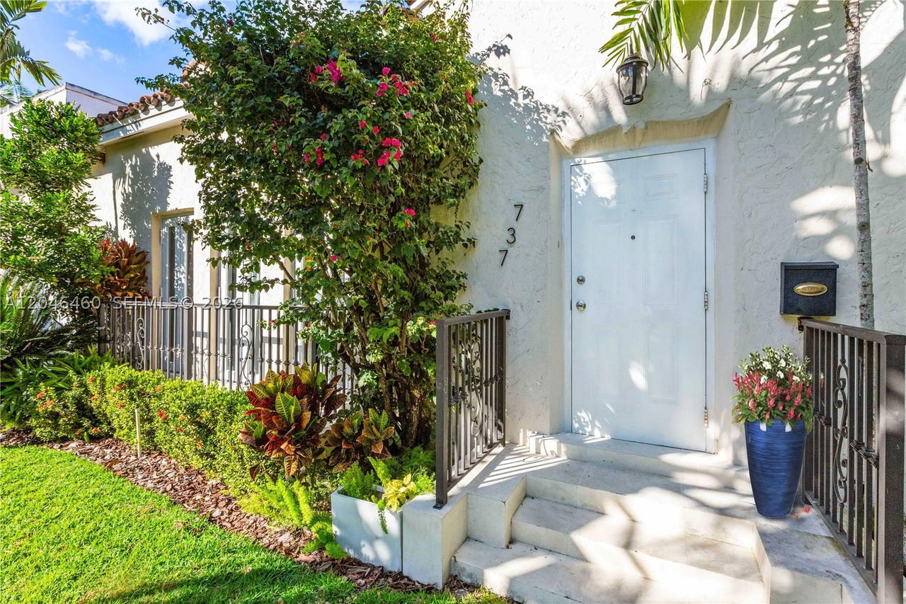Real estate property located at 737 Alhambra Cir, Miami-dade, Coral Gables Sec B, Coral Gables, FL