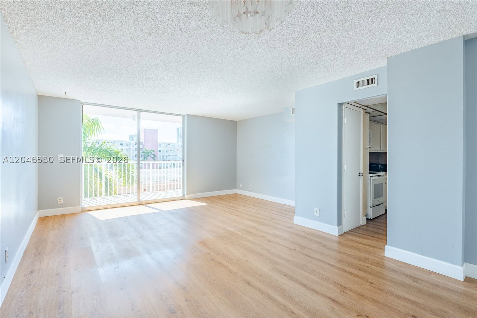 Real estate property located at 3161 Ocean Dr #407, Broward, Clifton Condo, Hallandale Beach, FL