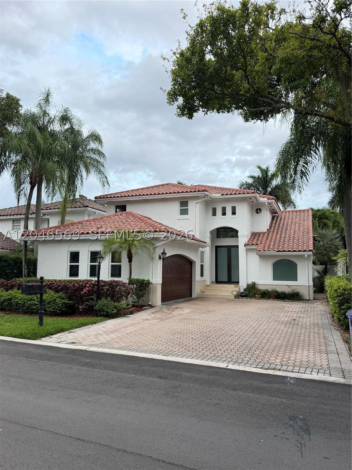 Real estate property located at 4499 93rd Doral Ct, Miami-dade, Doral Estates Villas, Doral, FL