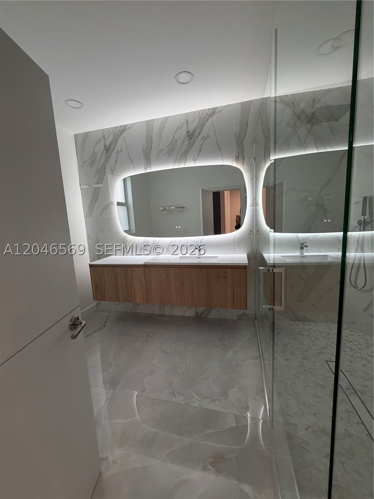 Real estate property located at 4499 93rd Doral Ct, Miami-dade, Doral Estates Villas, Doral, FL