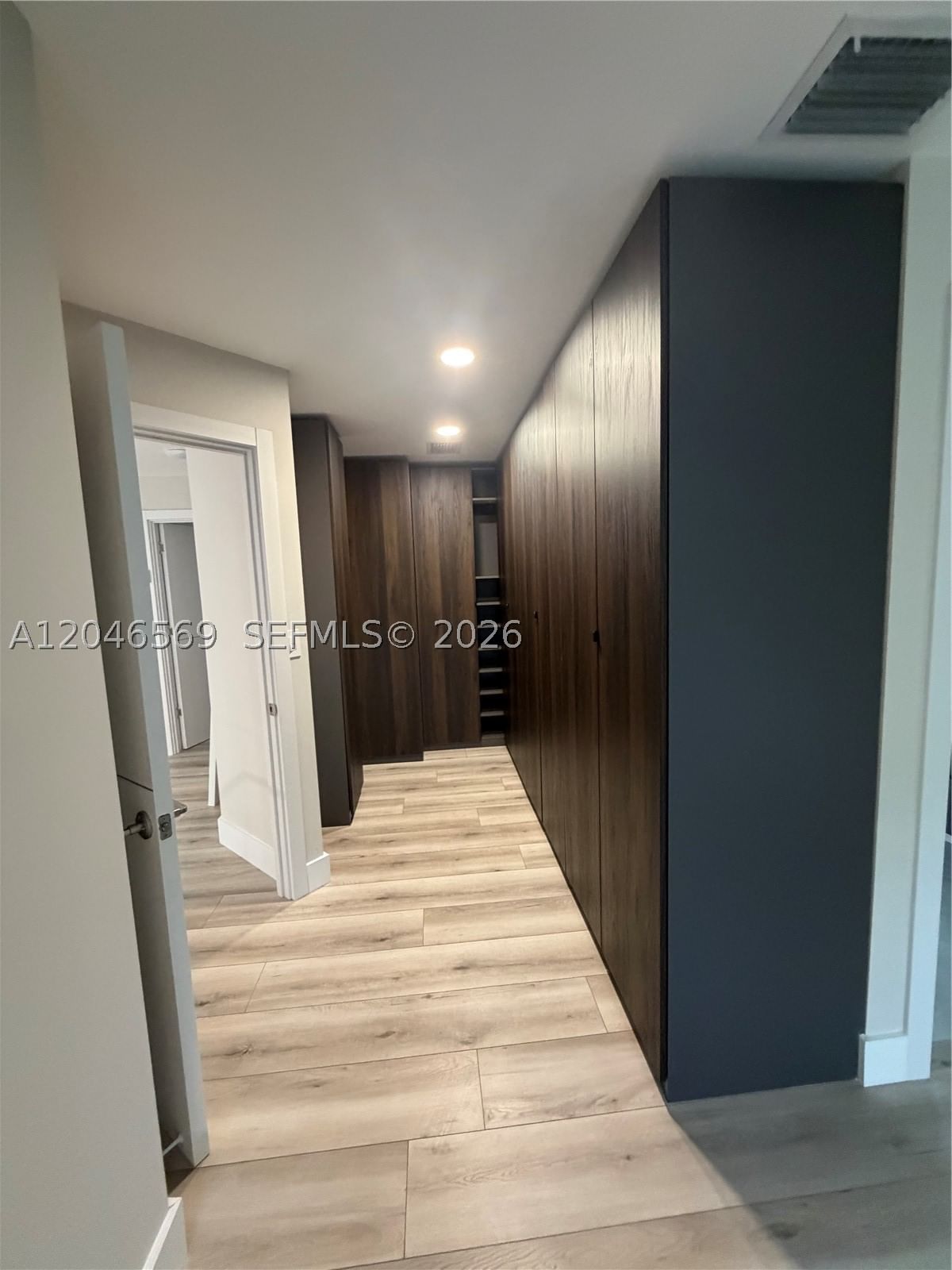 Real estate property located at 4499 93rd Doral Ct, Miami-dade, Doral Estates Villas, Doral, FL