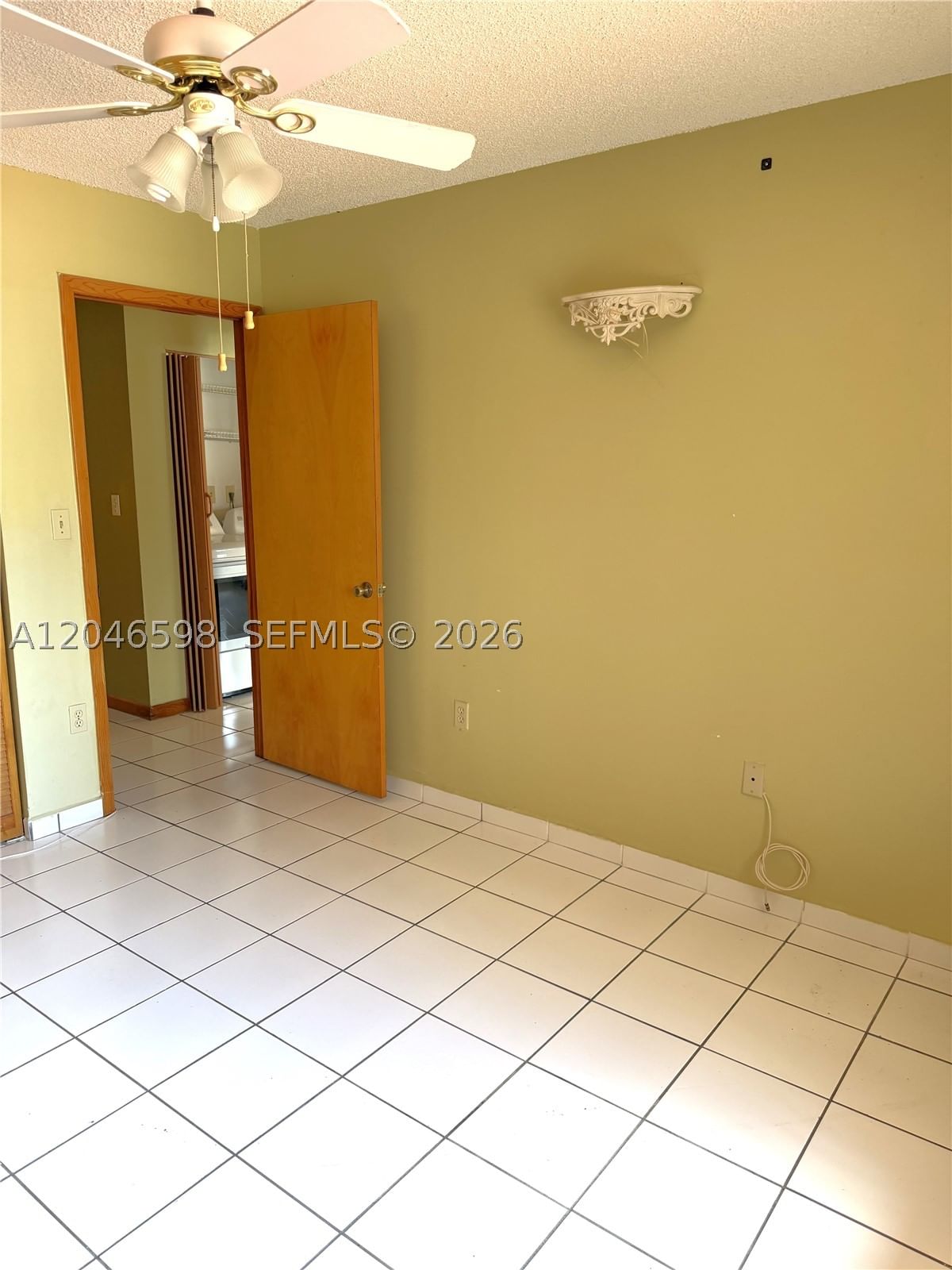 Real estate property located at 14225 55th St, Miami-dade, Bird Lakes South Sec 2, Miami, FL