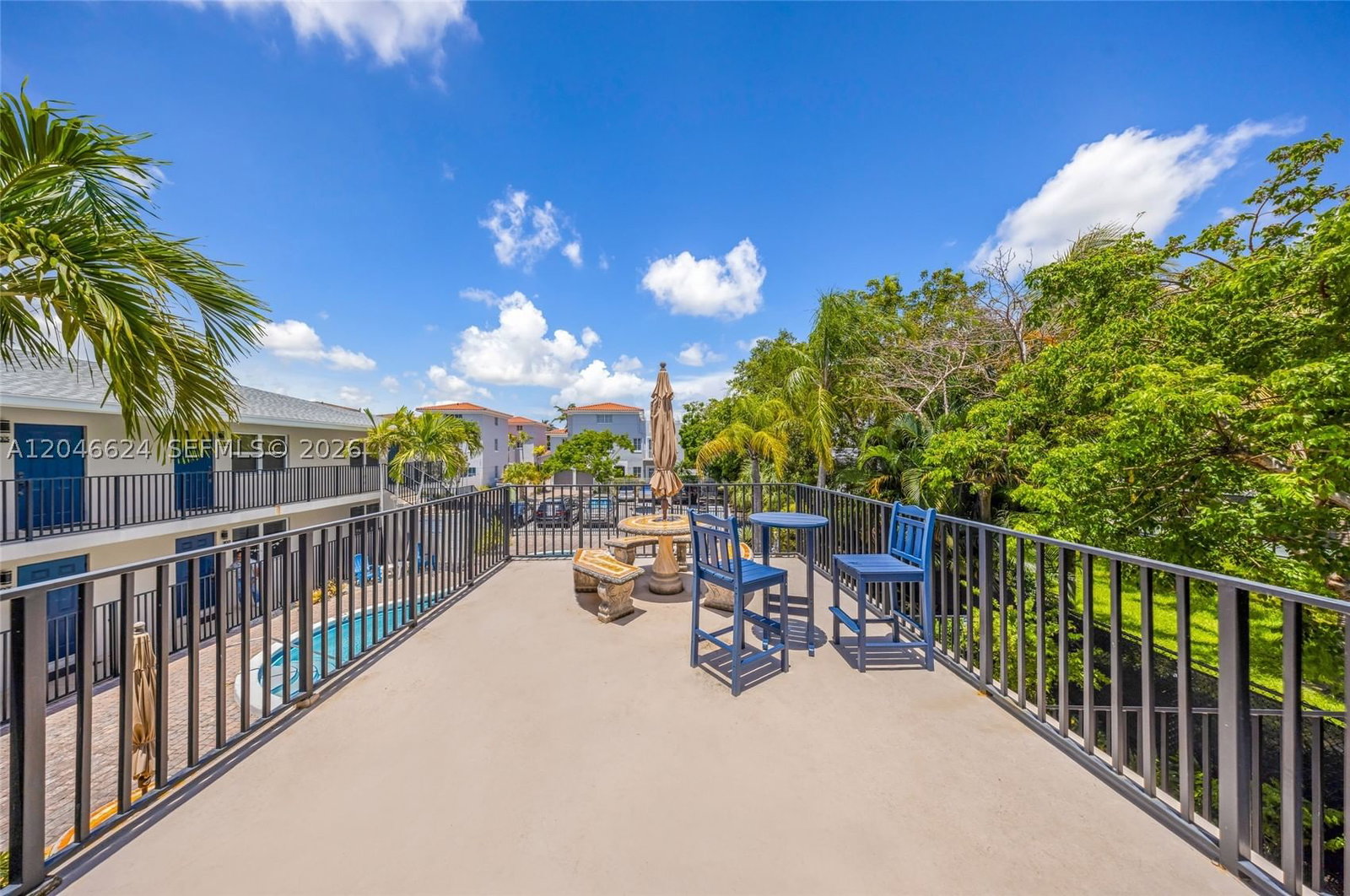 Real estate property located at 660 11th Ave #102, Broward, Capri Courts Condo, Fort Lauderdale, FL