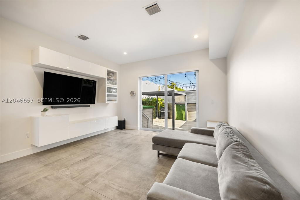 Real estate property located at 3655 25th St #3655, Miami-dade, Silver Bluff Homesites, Miami, FL