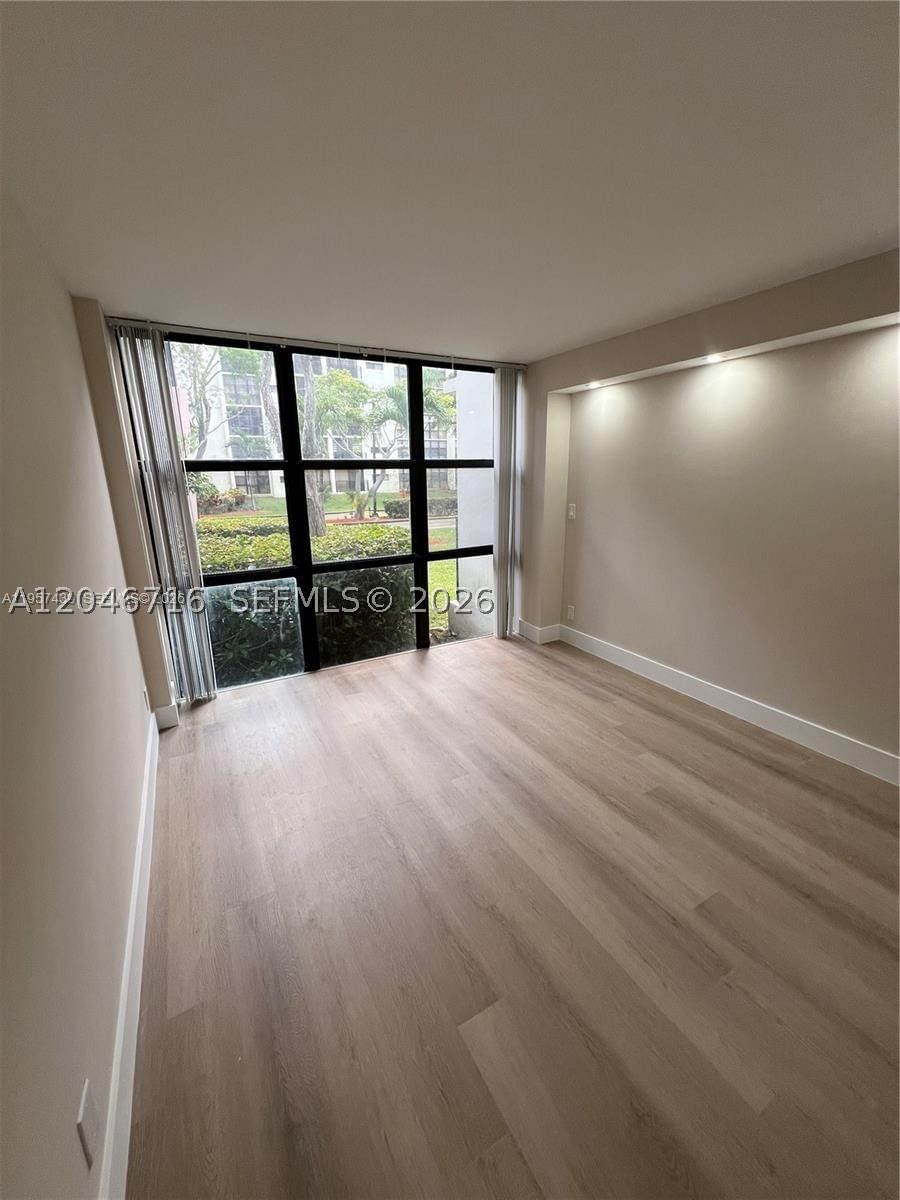 Real estate property located at 17021 Bay Rd #124, Miami-dade, Plaza Of Americas Condo P, Sunny Isles Beach, FL