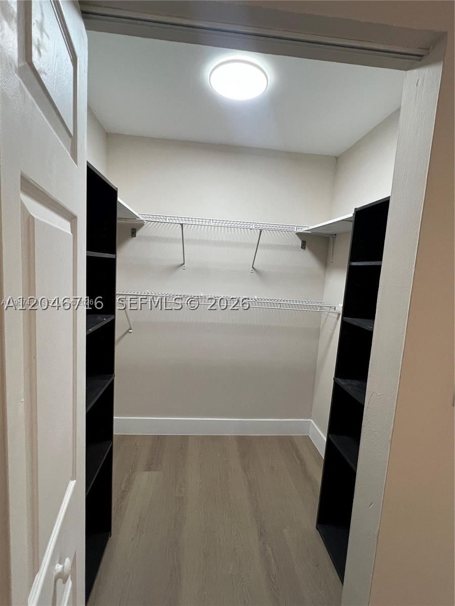 Real estate property located at 17021 Bay Rd #124, Miami-dade, Plaza Of Americas Condo P, Sunny Isles Beach, FL
