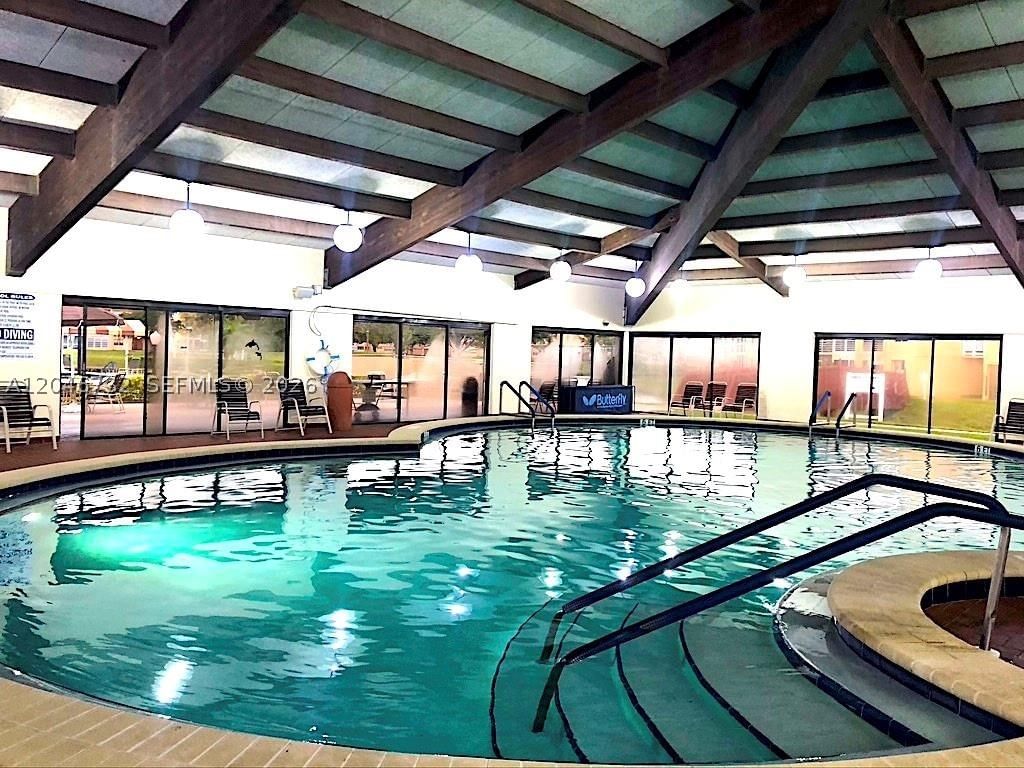 Real estate property located at 9101 Sunrise Lakes Blvd #202, Broward, Sunrise Lakes 110 Condo, Sunrise, FL