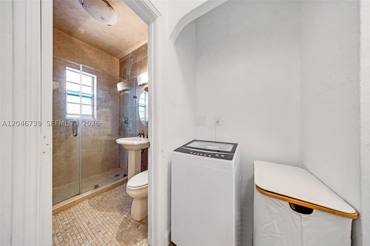 Real estate property located at 1250 Drexel Ave #8, Miami-dade, The Vintage East Condo, Miami Beach, FL