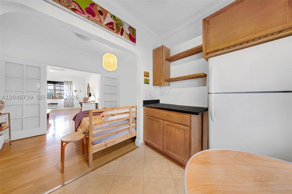 Real estate property located at 1250 Drexel Ave #8, Miami-dade, The Vintage East Condo, Miami Beach, FL
